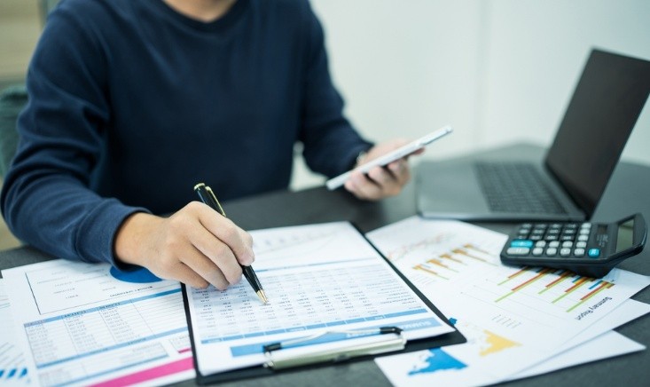 Thai accountant in the USA